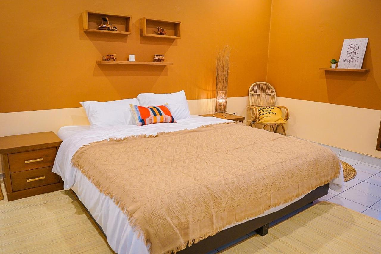 Roemah Renjana Bandung Bed & Breakfast Luaran gambar