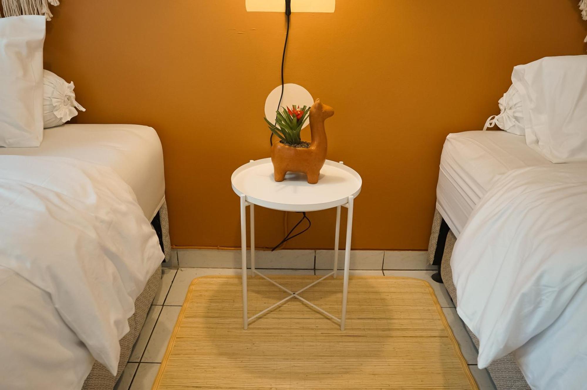 Roemah Renjana Bandung Bed & Breakfast Luaran gambar
