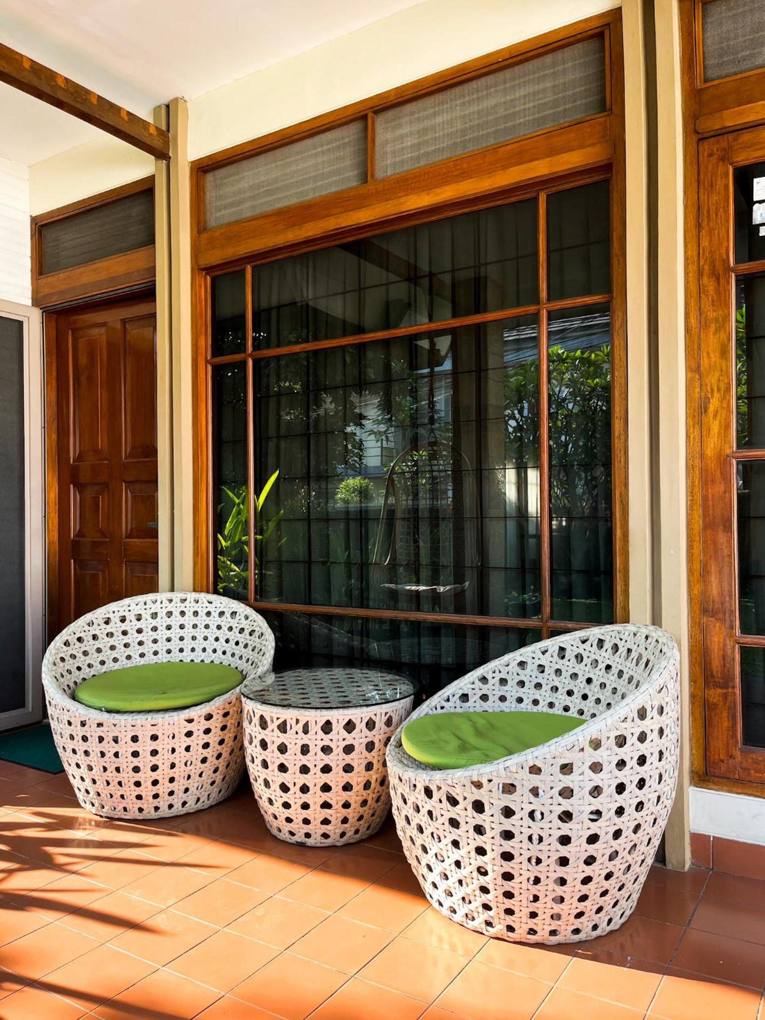 Roemah Renjana Bandung Bed & Breakfast Luaran gambar