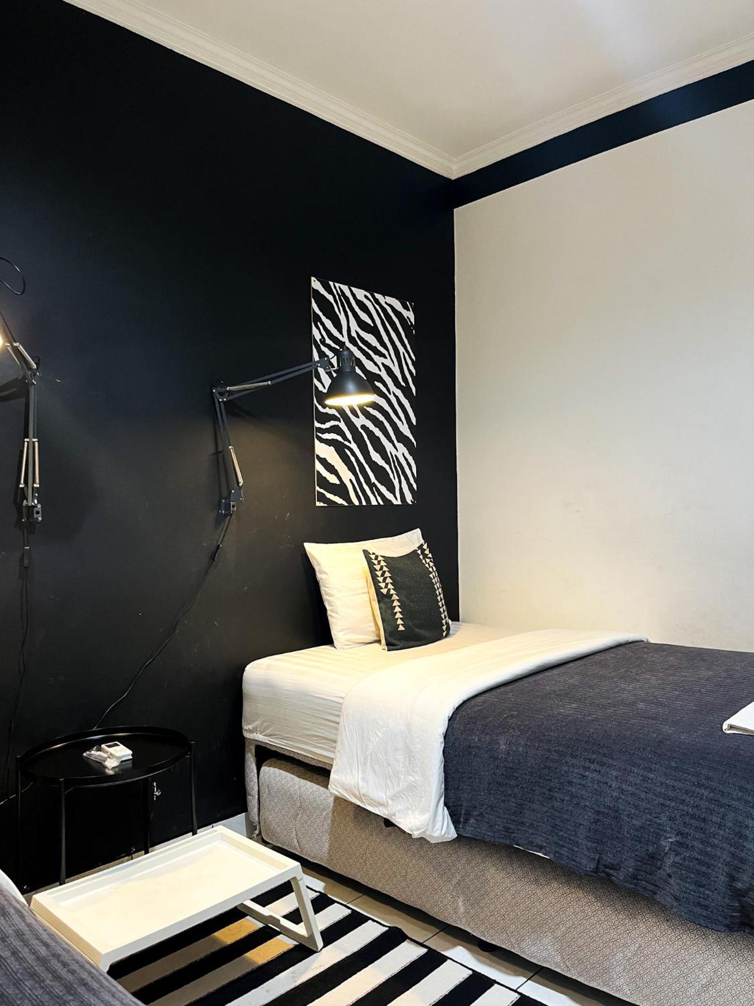 Roemah Renjana Bandung Bed & Breakfast Luaran gambar